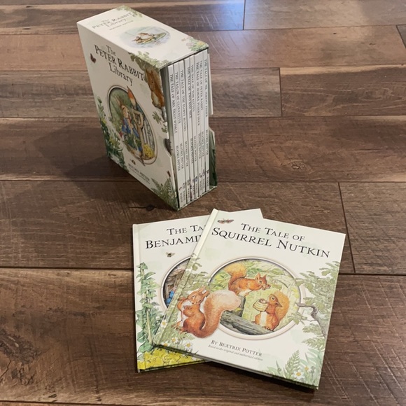 Beatrix potter book collection - Picture 7 of 8